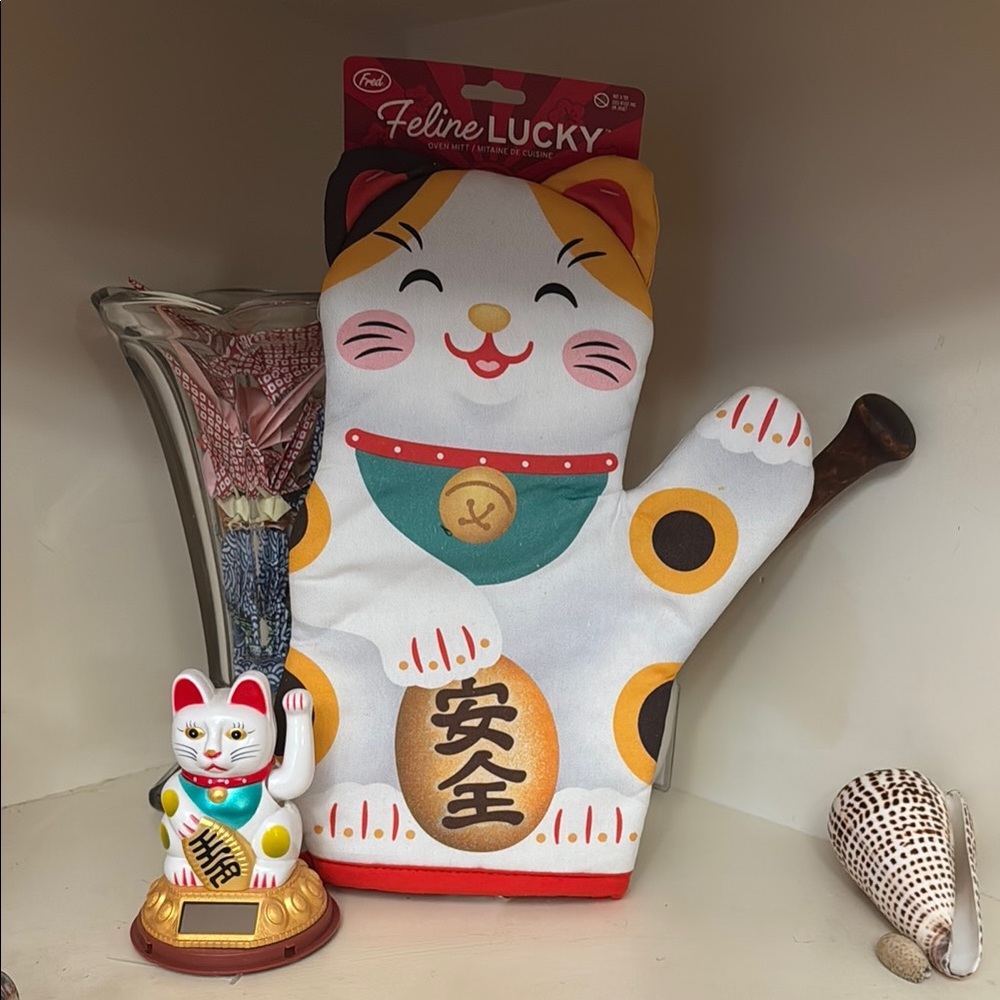 Fred Feline Lucky Cat Oven Mitt - & Lucky Cat statue with waving paw!! NEW!!